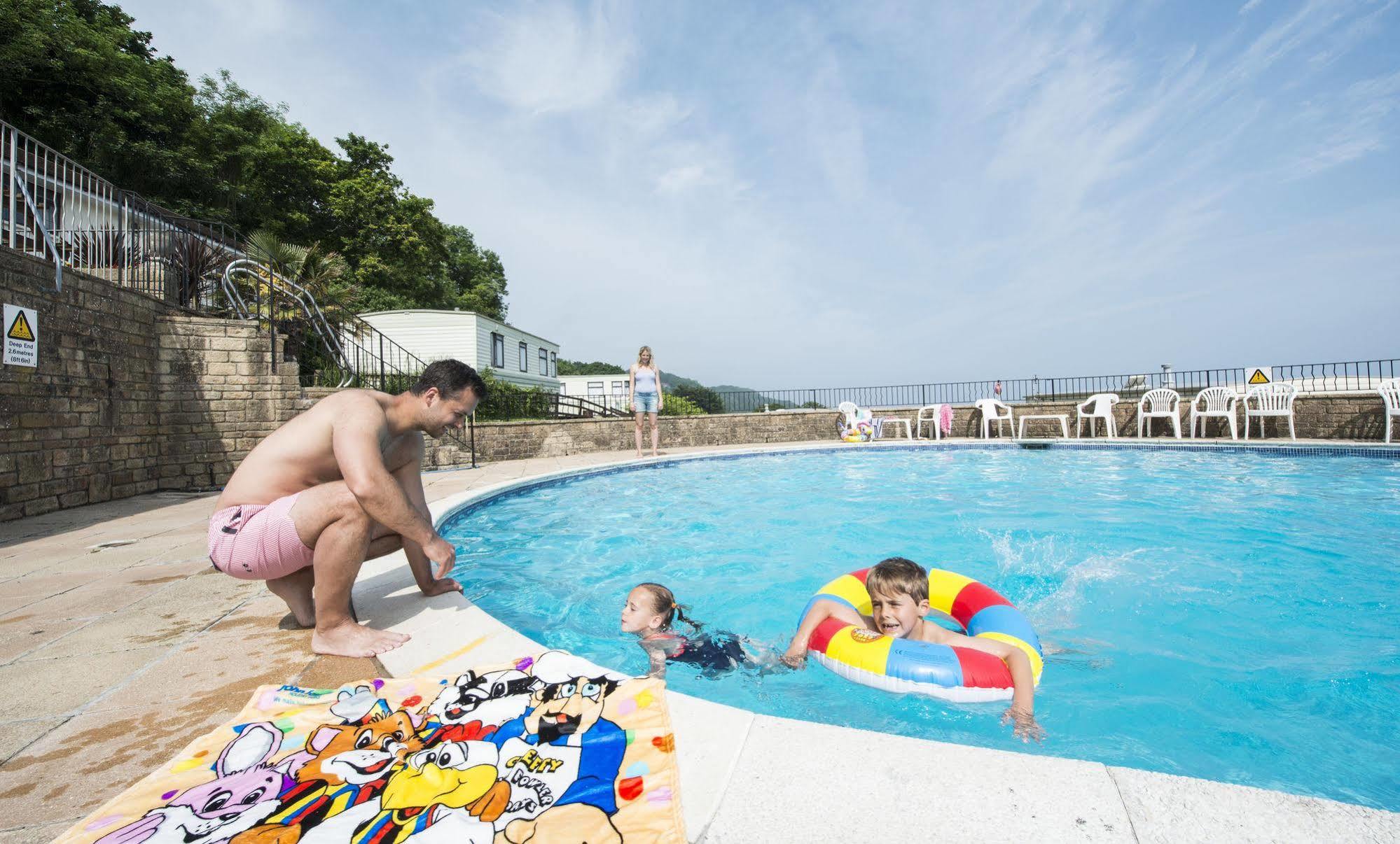 קומב מרטין Sandaway Beach Holiday Park מראה חיצוני תמונה